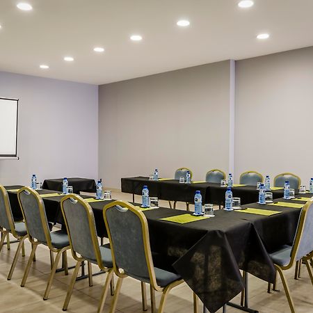 Hotel Exe Barcelona Gate Sant Joan Despí Εξωτερικό φωτογραφία