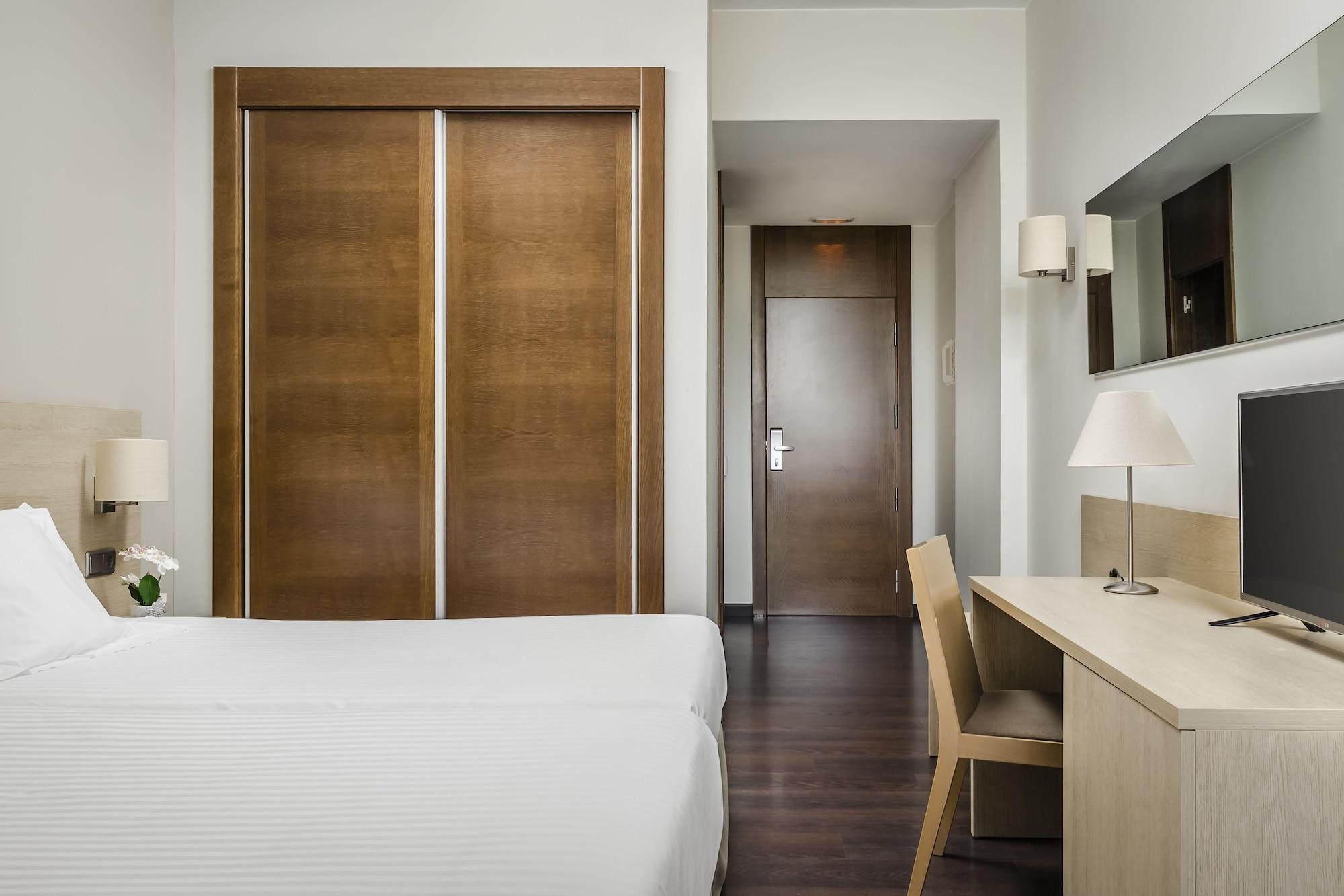 Hotel Exe Barcelona Gate Sant Joan Despí Εξωτερικό φωτογραφία