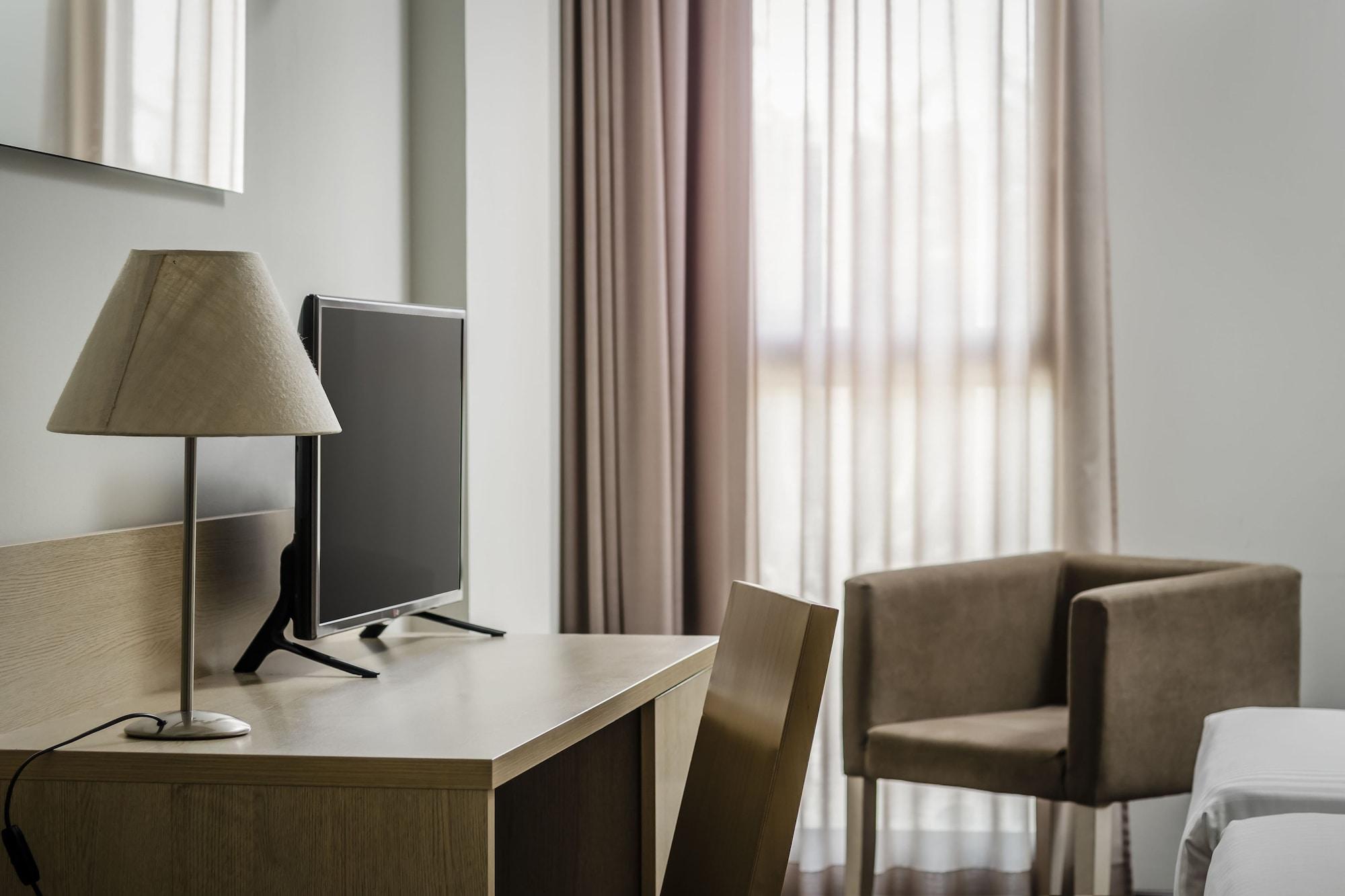 Hotel Exe Barcelona Gate Sant Joan Despí Εξωτερικό φωτογραφία