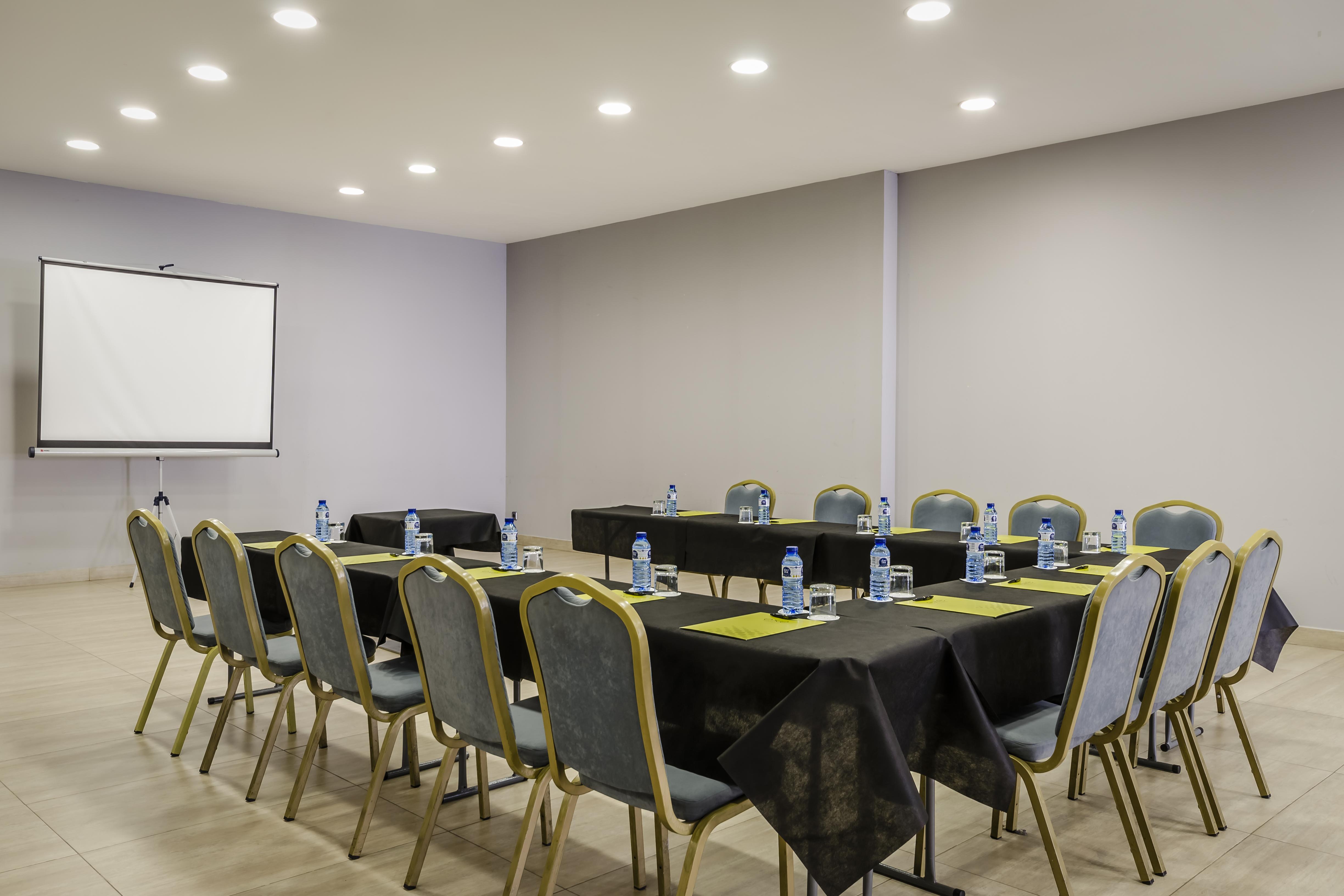 Hotel Exe Barcelona Gate Sant Joan Despí Εξωτερικό φωτογραφία